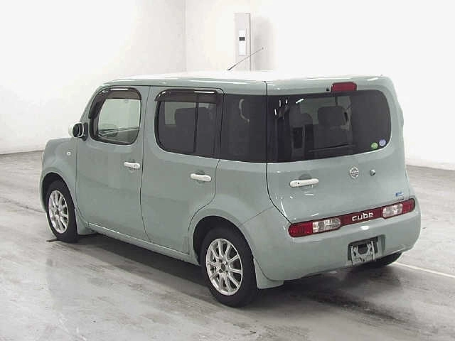 Nissan Cube  с аукциона в Японии