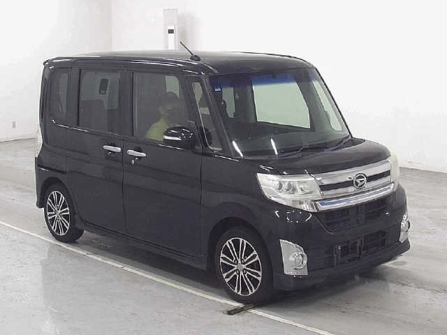 Daihatsu Tanto  с аукциона в Японии