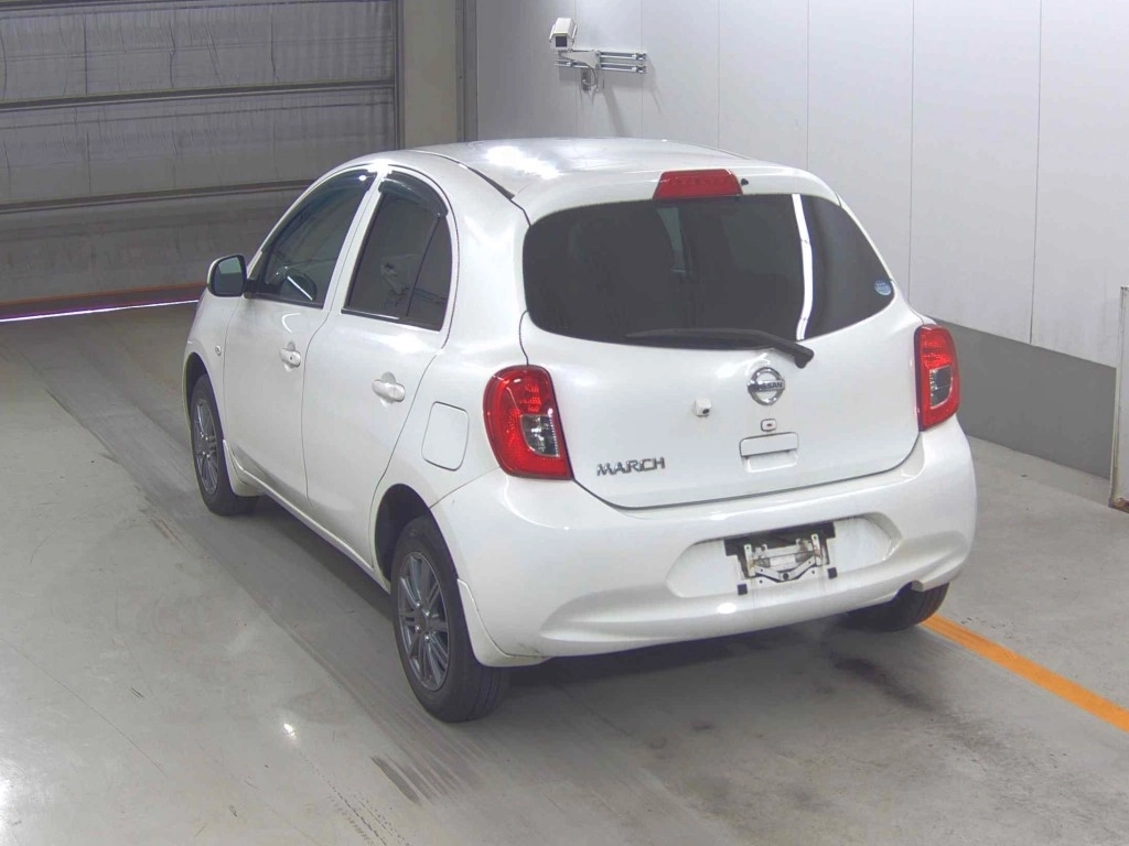 Nissan March  с аукциона в Японии