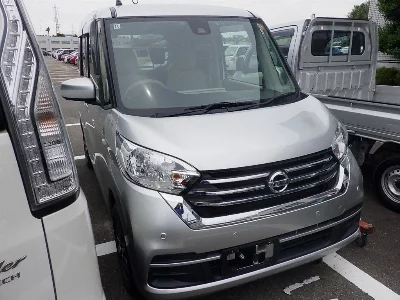 Nissan Dayz Roox