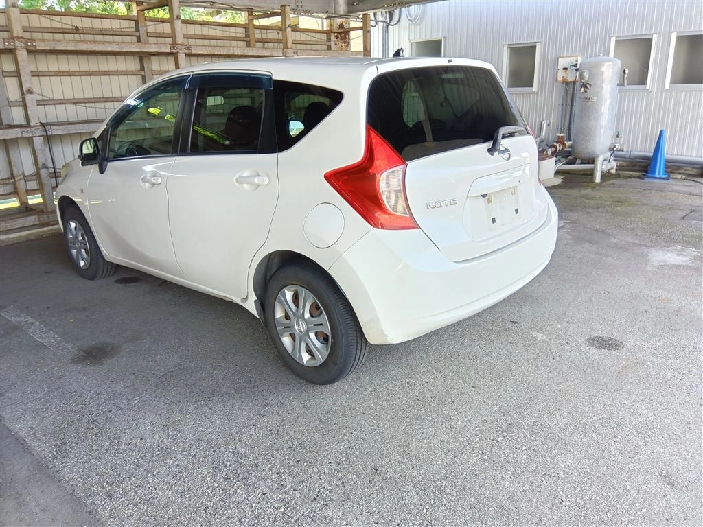Nissan Note  с аукциона в Японии