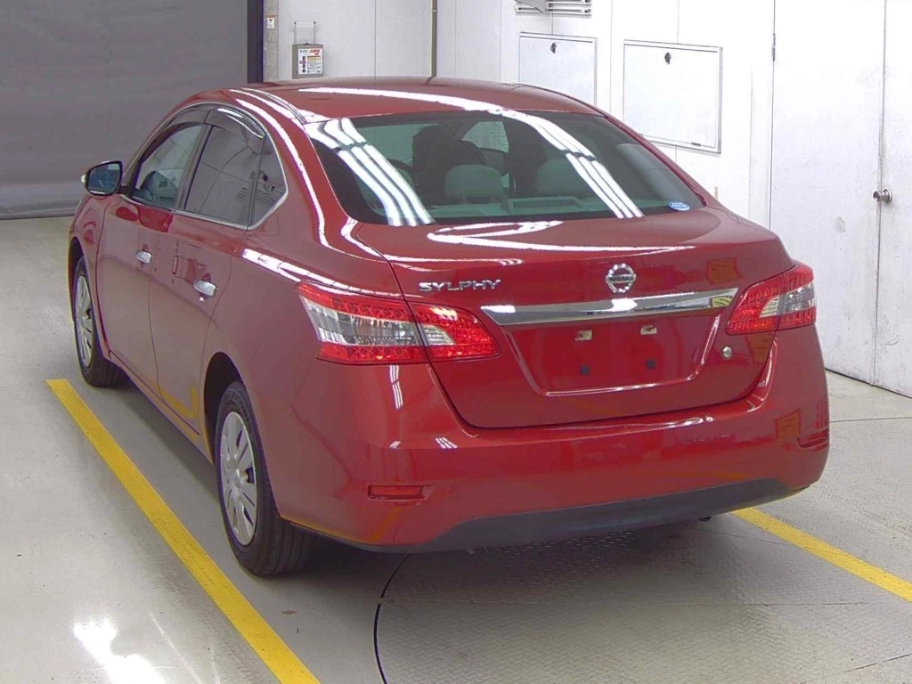 Nissan BLUEBIRD SYLPHY  с аукциона в Японии