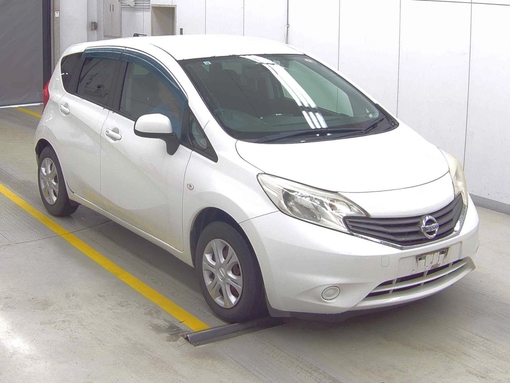 Nissan Note  с аукциона в Японии