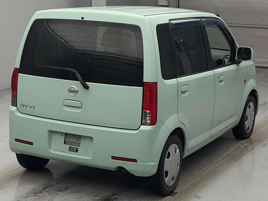 Nissan Otti  с аукциона в Японии