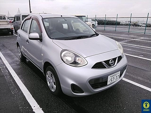 Nissan March  с аукциона в Японии