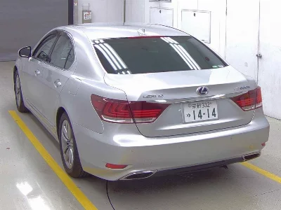 Lexus LS600h