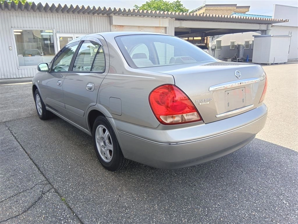 Nissan BLUEBIRD SYLPHY  с аукциона в Японии