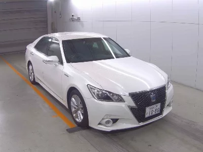 Toyota CROWN HYBRID