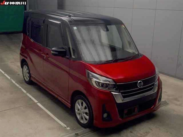 Nissan Dayz Roox  с аукциона в Японии