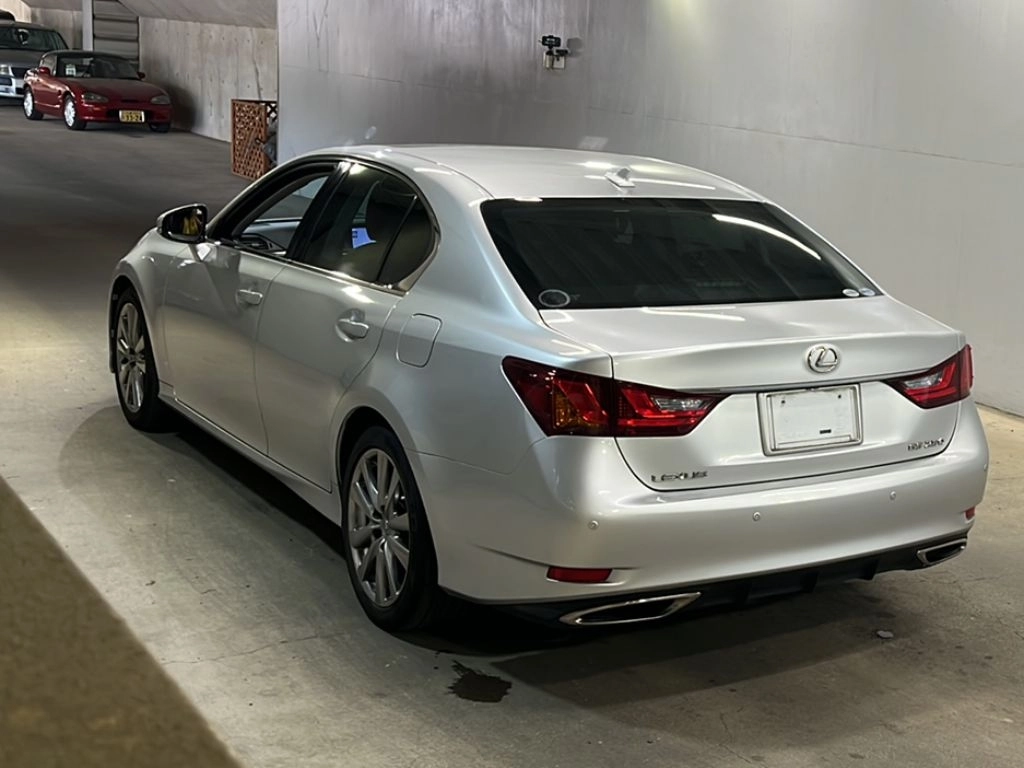 Lexus GS  с аукциона в Японии