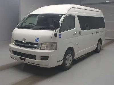 Toyota HiAce Commuter