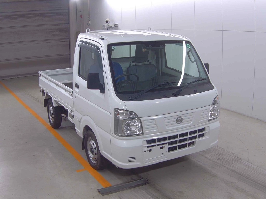 Nissan NT100 Clipper  с аукциона в Японии