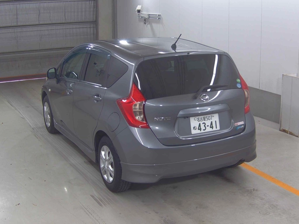Nissan Note  с аукциона в Японии