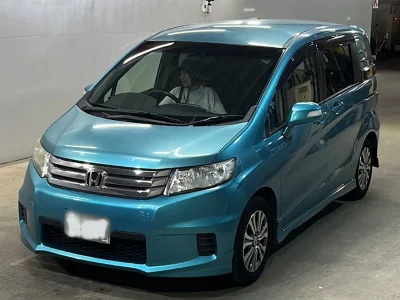 Honda Freed Spike