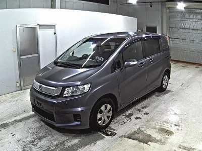 Honda Freed Spike