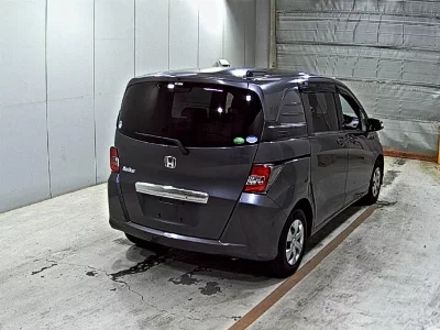Honda Freed Spike