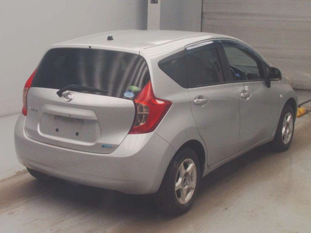 Nissan Note  с аукциона в Японии