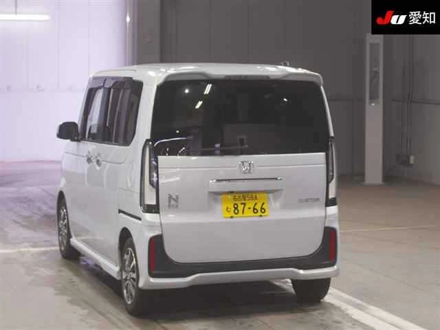 Honda N BOX CUSTOM  с аукциона в Японии
