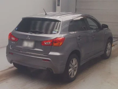 Mitsubishi RVR