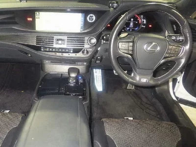 Lexus LS500