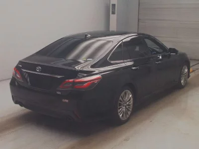 Toyota CROWN HYBRID