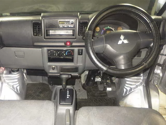 Mitsubishi Minicab  с аукциона в Японии