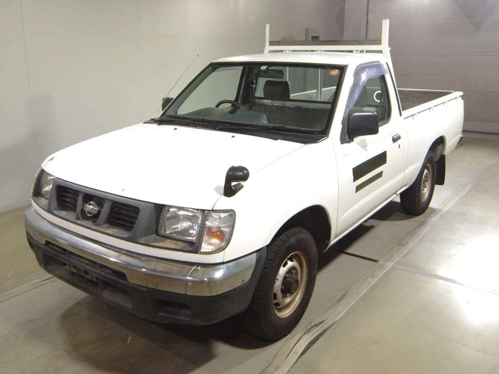 Nissan Datsun  с аукциона в Японии