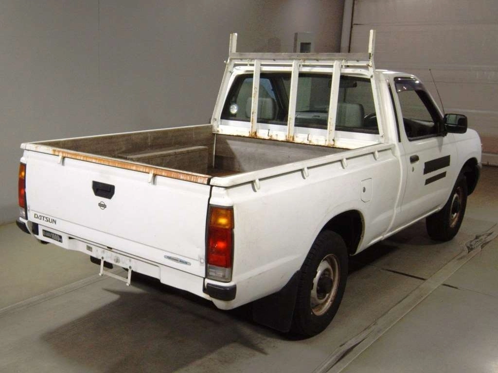 Nissan Datsun  с аукциона в Японии