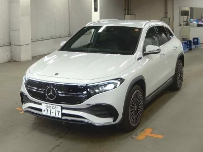 MERCEDES BENZ EQA