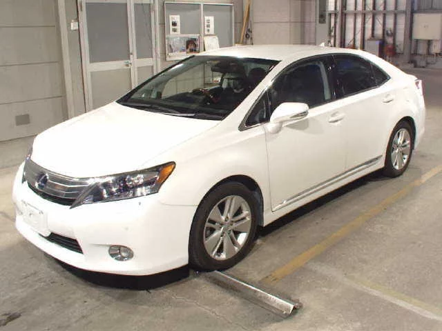 Lexus HS250h  с аукциона в Японии
