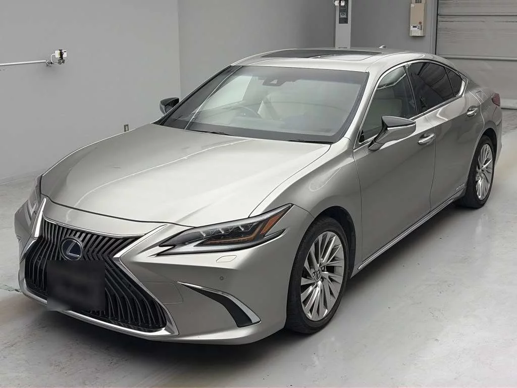 Lexus ES300h  с аукциона в Японии