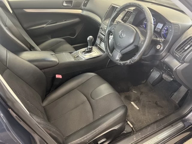 Nissan Skyline  с аукциона в Японии