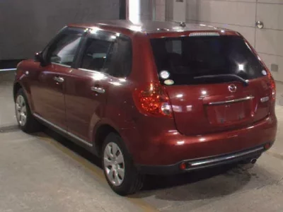 Mazda Verisa