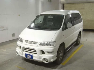 Mitsubishi DELICA SPACE GEAR