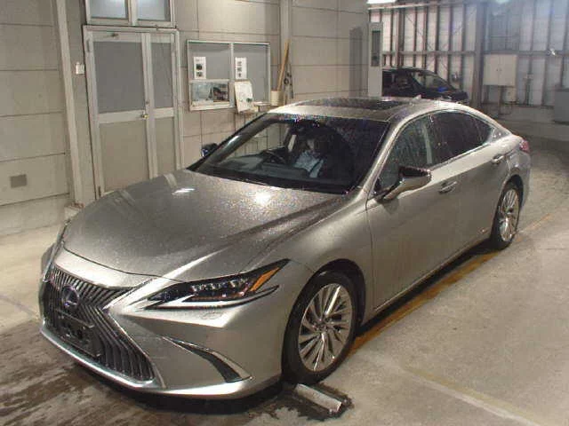 Lexus ES300h  с аукциона в Японии