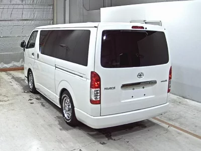 Toyota HiAce Van