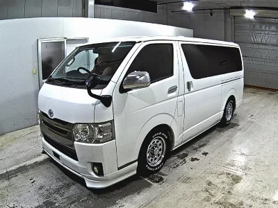 Toyota HiAce Van