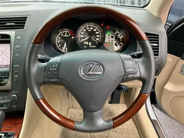 Lexus GS  с аукциона в Японии