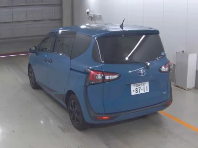 Toyota Sienta