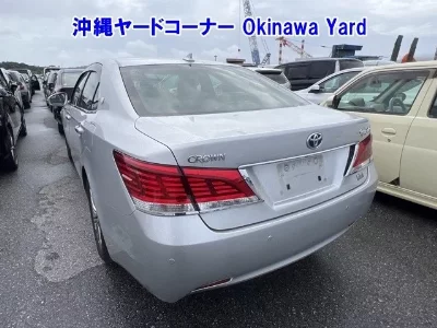 Toyota CROWN HYBRID