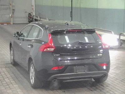 Volvo V40