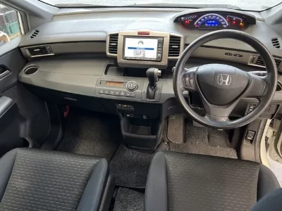 Honda Freed Spike