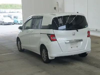 Honda Freed Spike