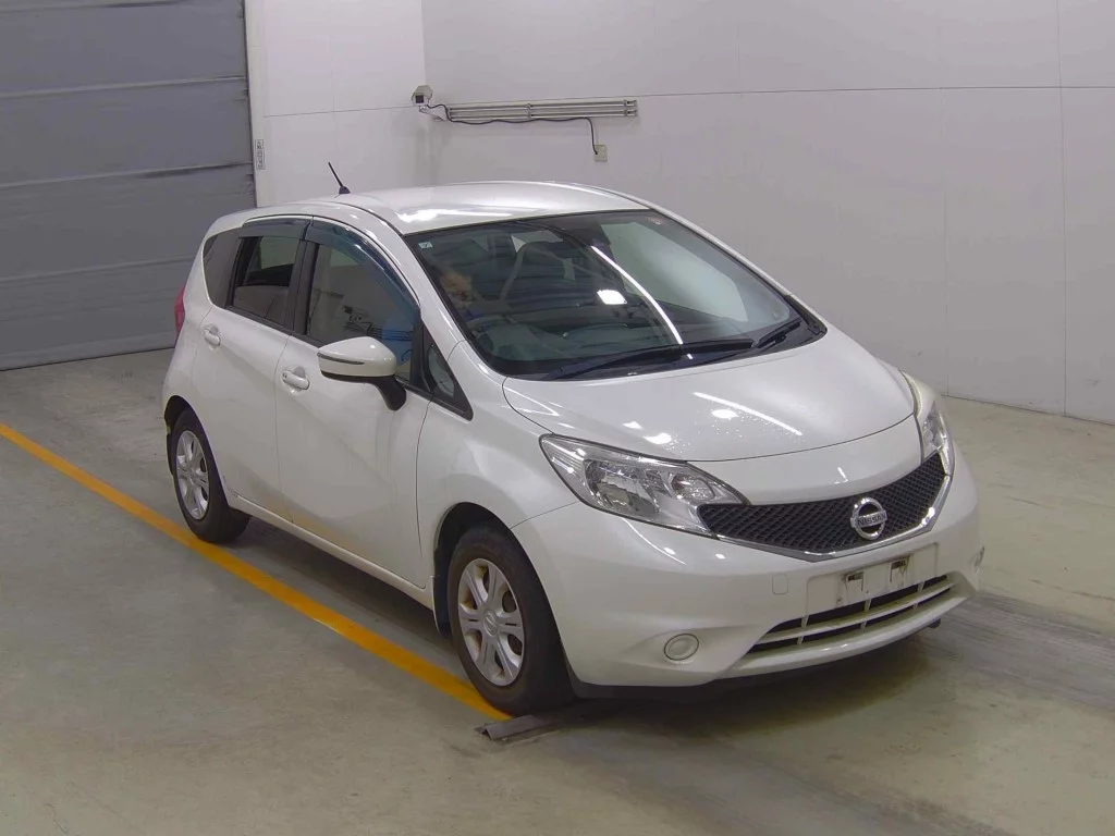 Nissan Note  с аукциона в Японии