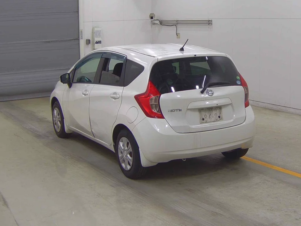 Nissan Note  с аукциона в Японии