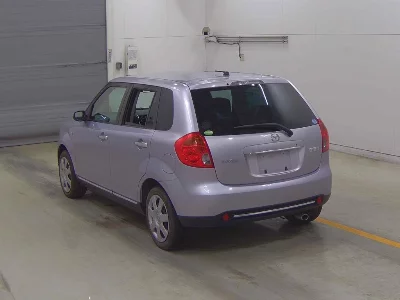 Mazda Verisa
