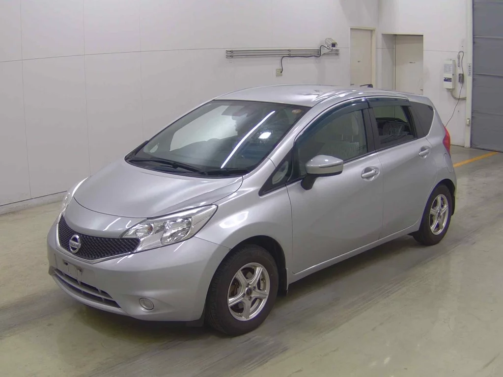 Nissan Note  с аукциона в Японии