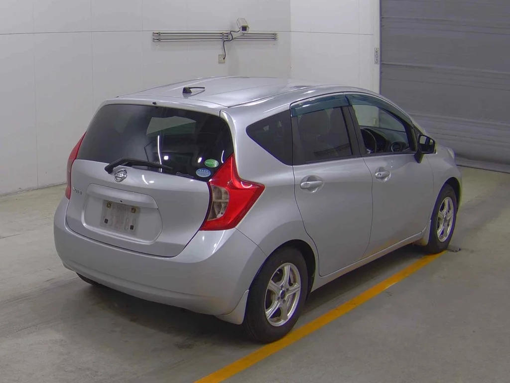 Nissan Note  с аукциона в Японии