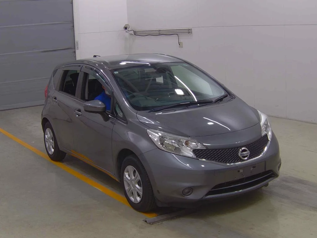 Nissan Note  с аукциона в Японии