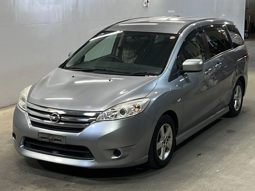 Nissan Lafesta  с аукциона в Японии